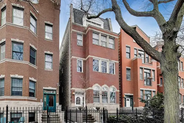 2852 N Damen Avenue #3, Chicago, IL 60618