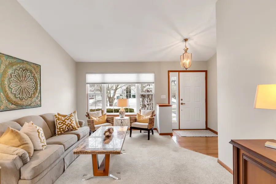 1216 Darnell Drive, Mundelein, IL 60060 - #2