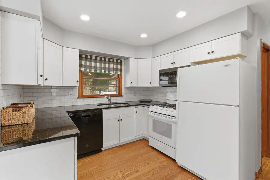 311 Crescent Drive, Sycamore, IL 60178 - Image #3