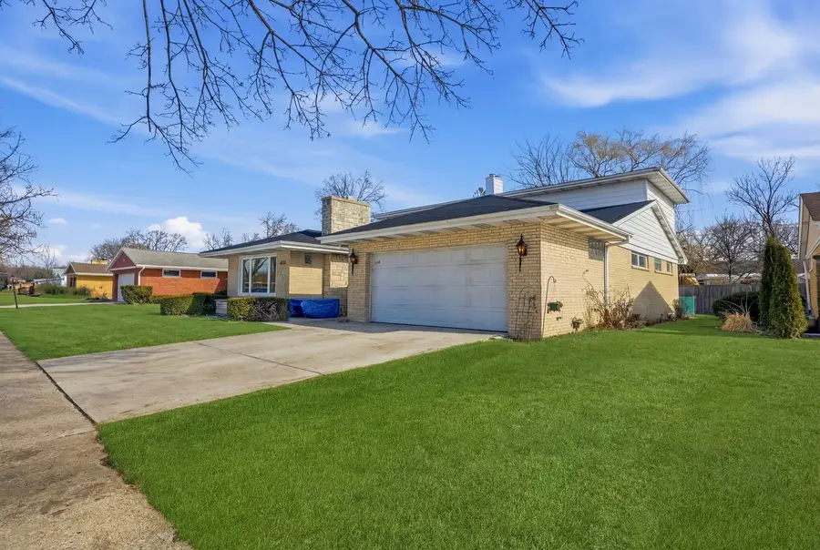 1425 Stonegate Road, La Grange Park, IL 60526 - #2