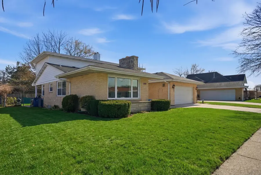 1425 Stonegate Road, La Grange Park, IL 60526 - #3