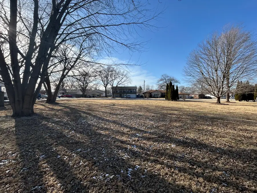 1205 12th Street, Silvis, IL 61282 - #3