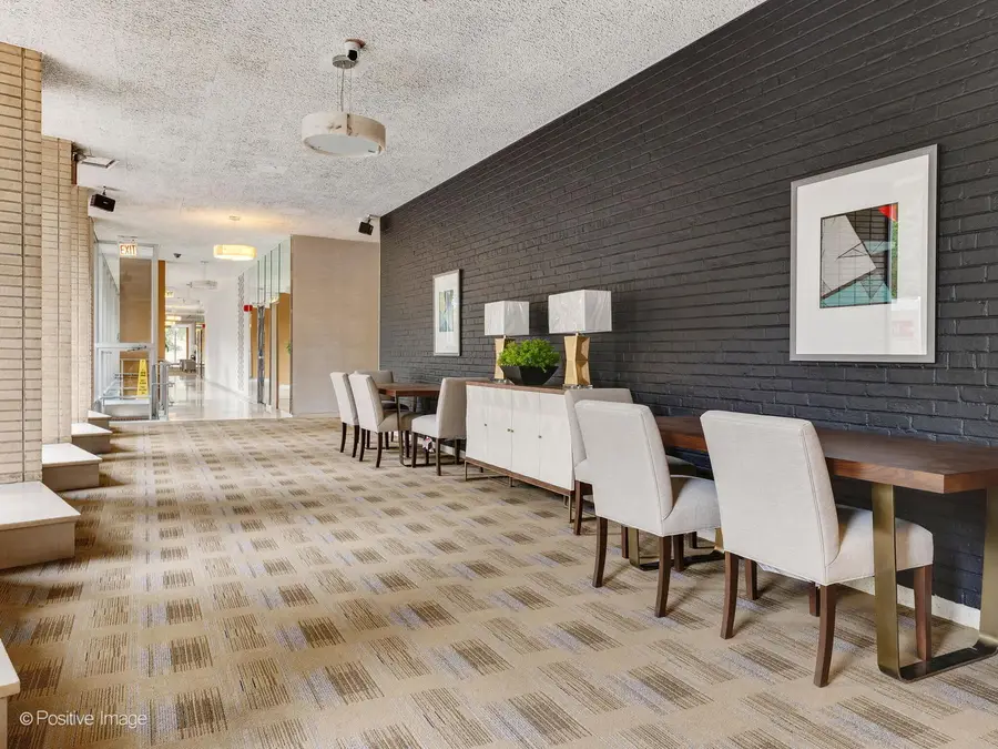 3950 N Lake Shore Drive #724, Chicago, IL 60613 - Image #2