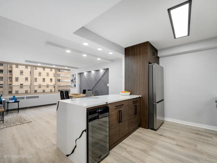 3950 N Lake Shore Drive #724, Chicago, IL 60613 - Image #3