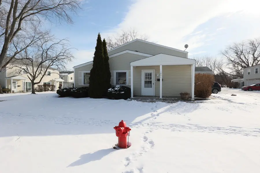195 Mary Court #A, Bartlett, IL 60103 - Image #2