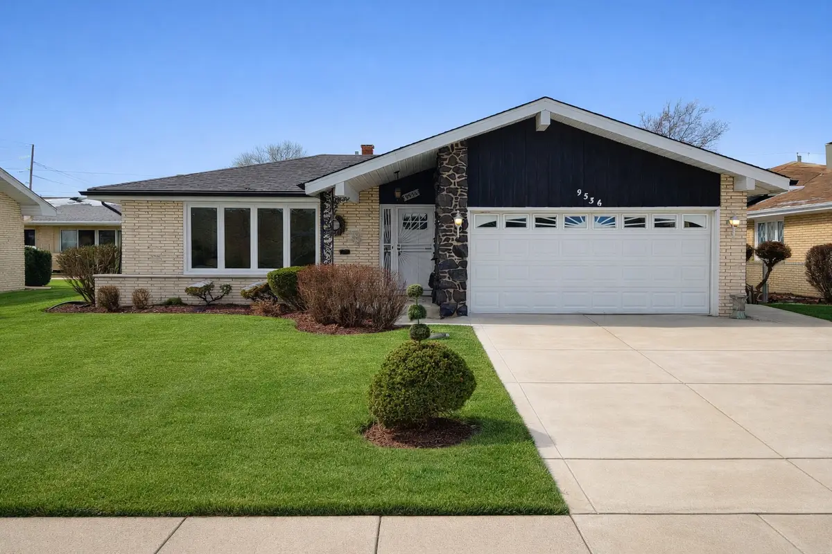 9536 S Kenneth Avenue, Oak Lawn, IL 60453 - #1