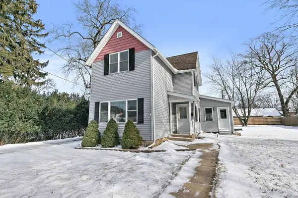 227 2nd Street, Crystal Lake, IL 60014