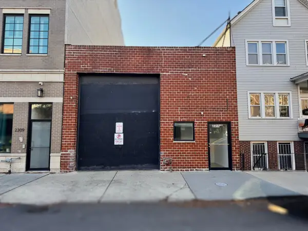 2311 W Belmont Avenue, Chicago, IL 60618