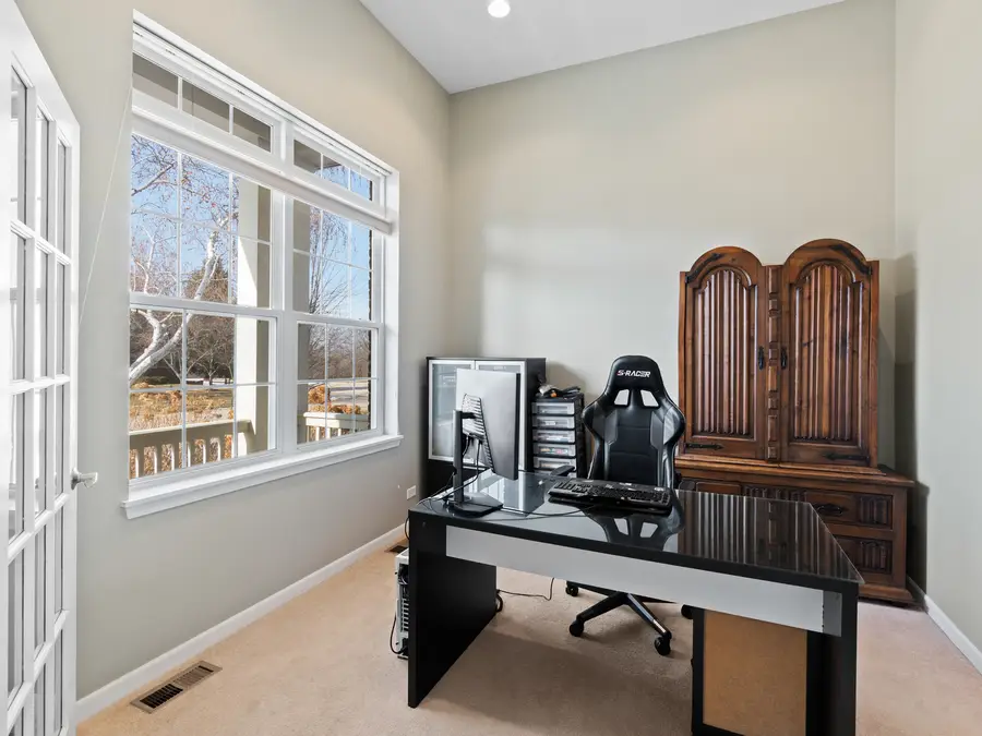 4 Kenilworth Court, Cary, IL 60013 - #3