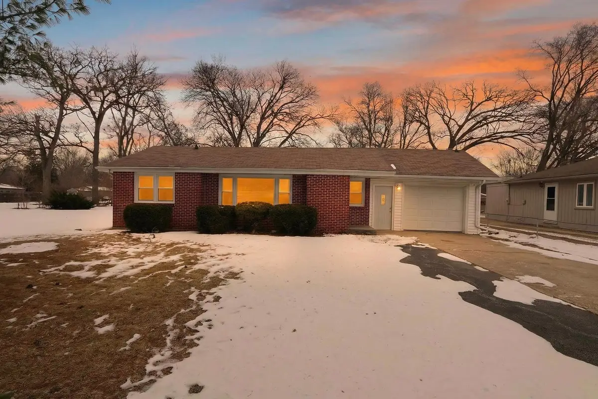 28 Liberty Boulevard, Machesney Park, IL 61115 - #1