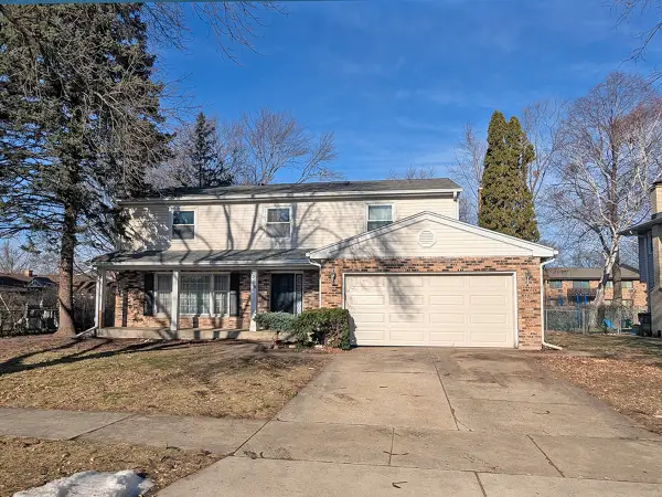 1206 E Suffield Drive, Arlington Heights, IL 60004