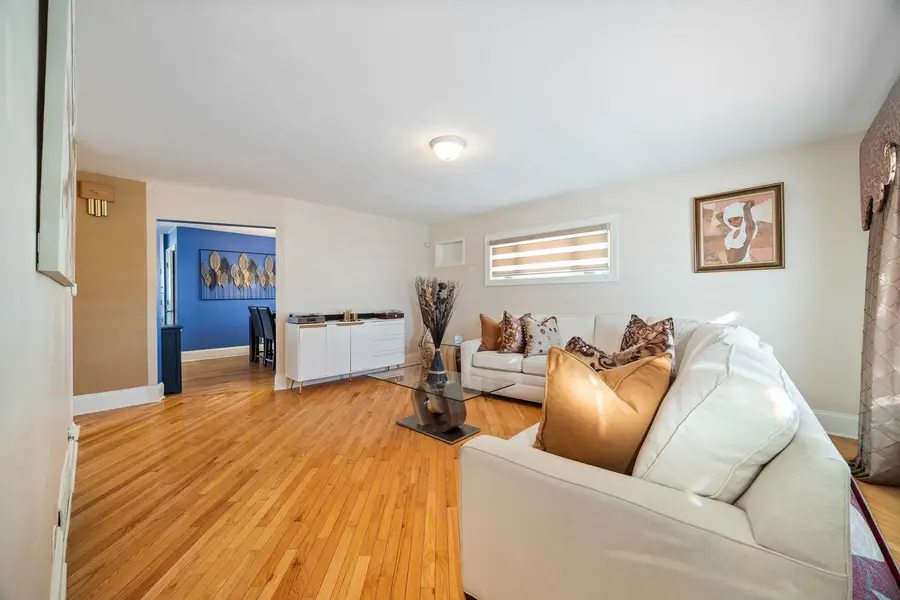 2418 W Martindale Drive, Westchester, IL 60154 - #3