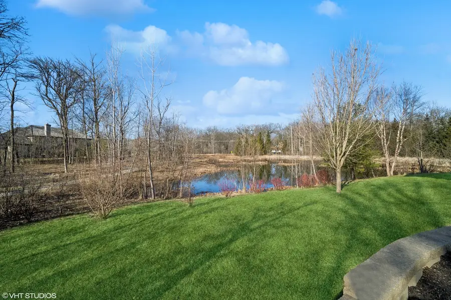 7 Preston Court, Lincolnshire, IL 60069 - Image #2