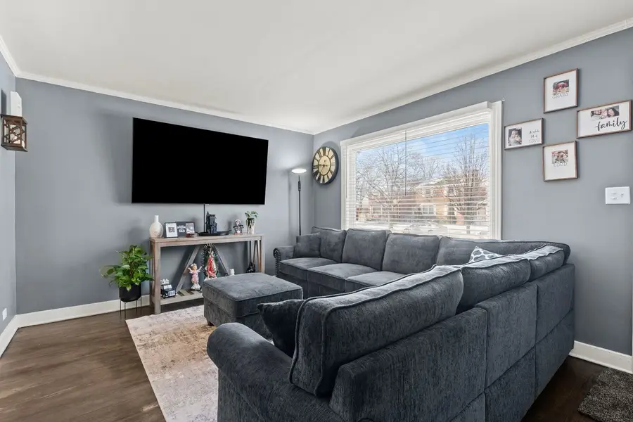 2023 S 23rd Avenue, Broadview, IL 60155 - #3