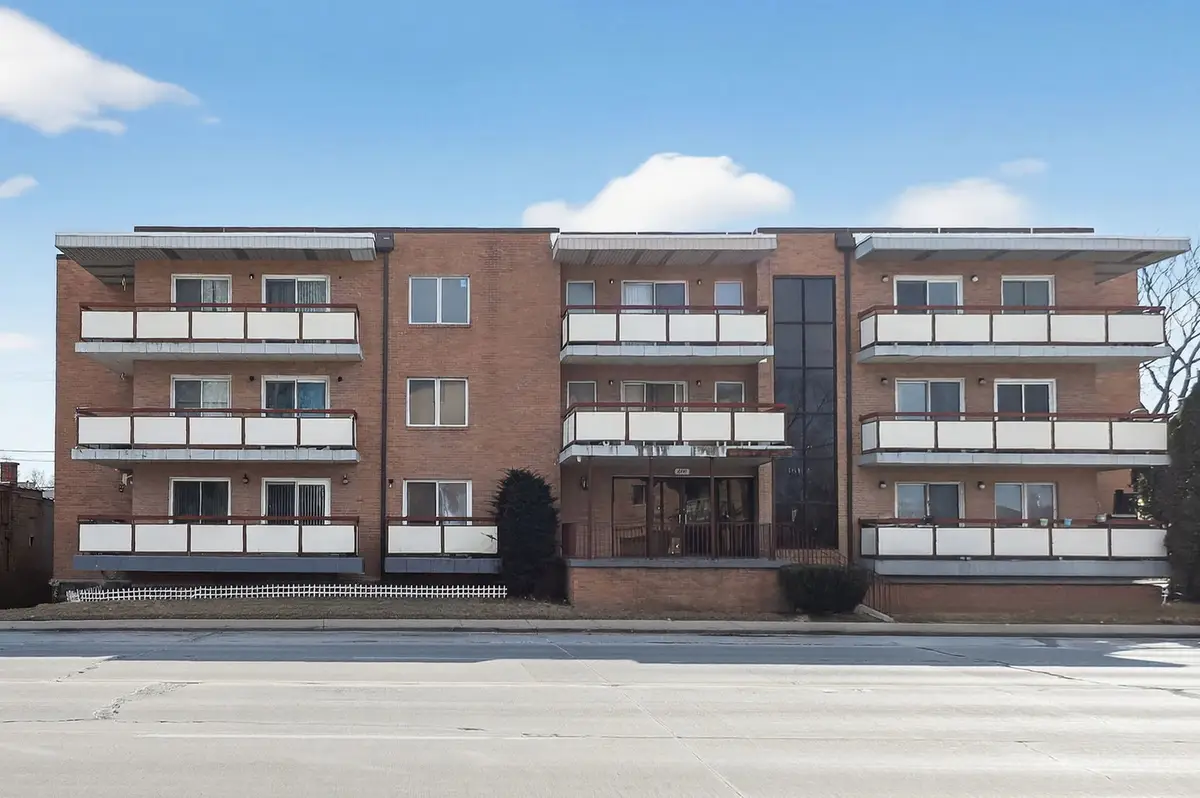 6441 W Pershing Road #305, Stickney, IL 60402 - #1