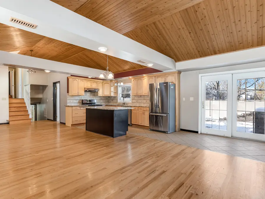 25216 River Road, Lake Barrington, IL 60010 - Image #2