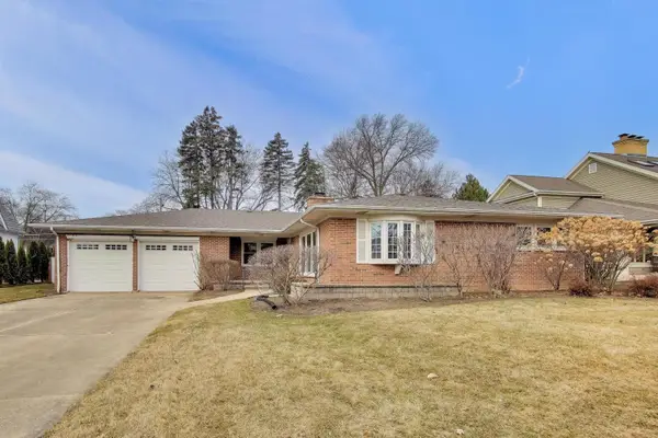 626 N Haddow Avenue, Arlington Heights, IL 60004