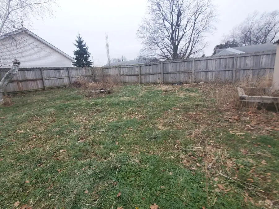 230 Myra Place, Clinton, IA 52732 - Image #2