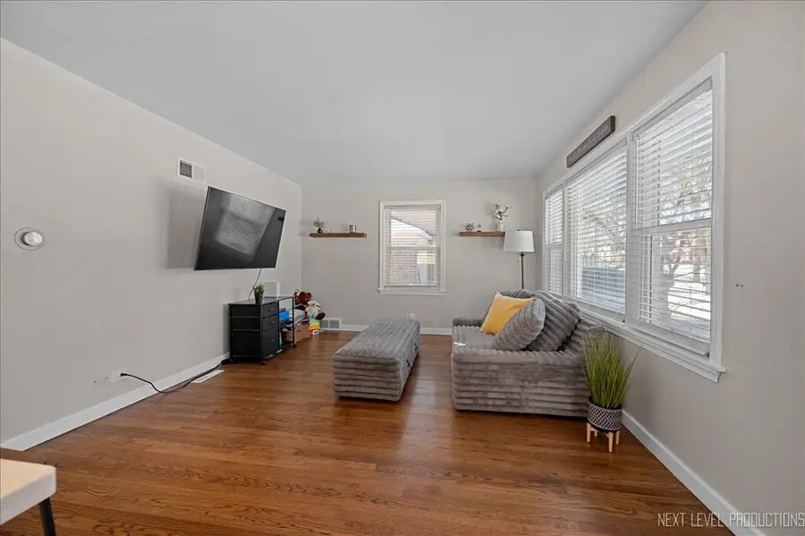 517 S Ardmore Avenue, Villa Park, IL 60181 - #2