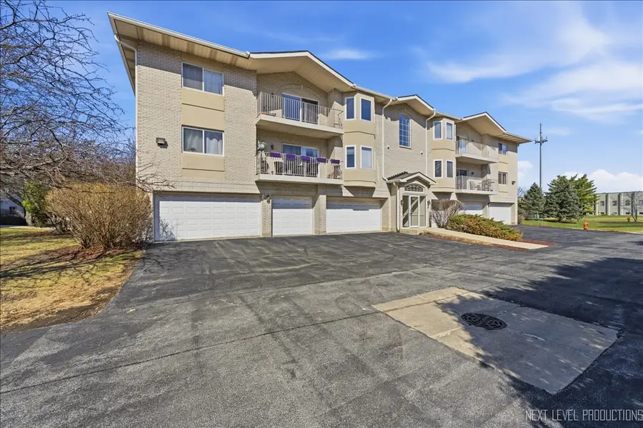 927 Elderberry Circle #103, Naperville, IL 60563 - #2