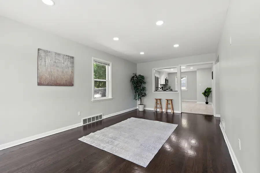 1051 Burnham Avenue, Calumet City, IL 60409 - #3