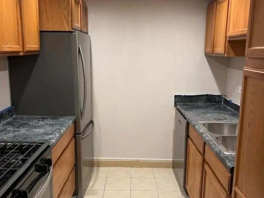 144 E Bailey Road #D, Naperville, IL 60565 - Image #2