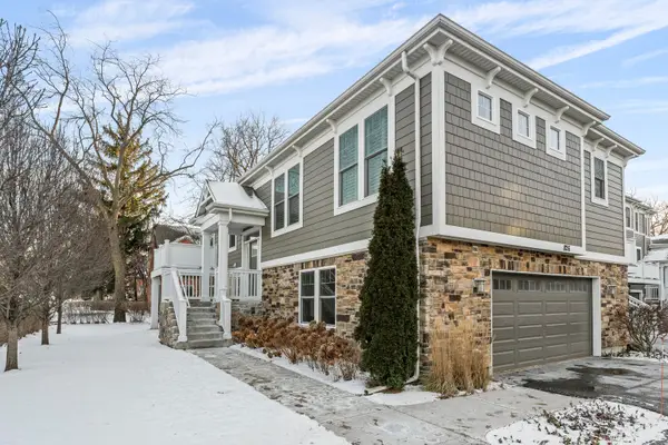 826 Chestnut Street, Deerfield, IL 60015