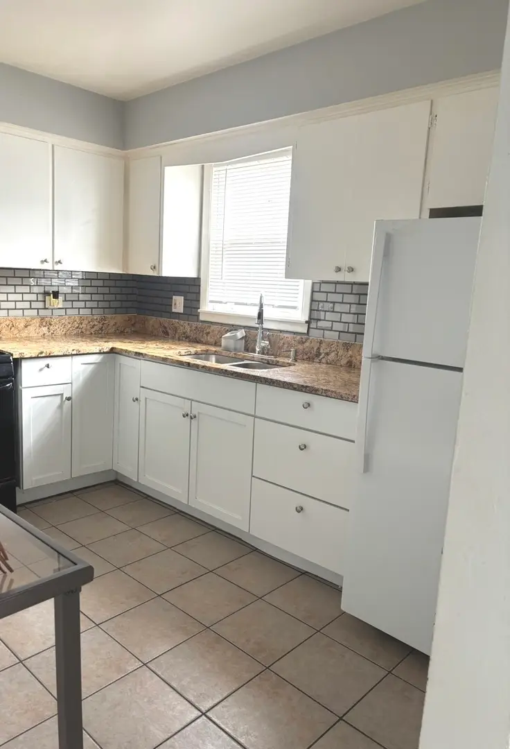 1247 Victoria Avenue, North Chicago, IL 60064 - Image #2