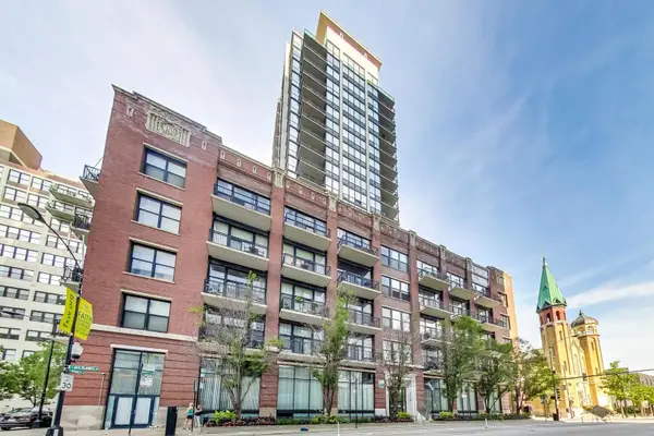 210 S Desplaines Street #803, Chicago, IL 60661