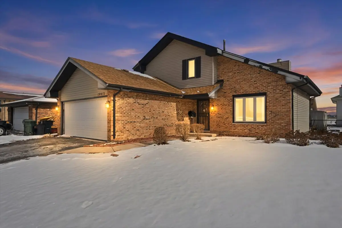 19913 Arroyo Avenue, Lynwood, IL 60411 - Image #1