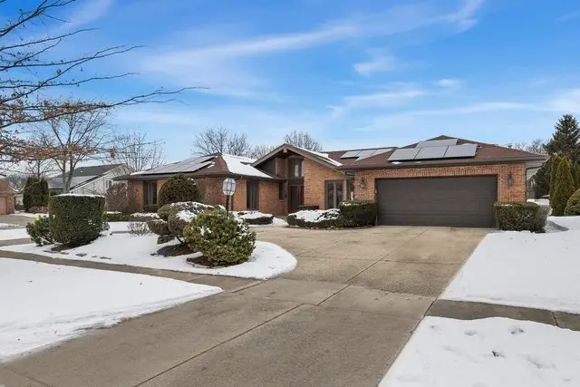 3724 Liberty Lane, Glenview, IL 60025 - Image #1