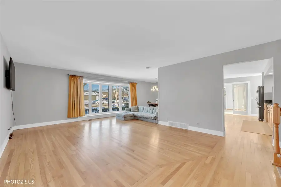 1530 Miami Lane, Des Plaines, IL 60018 - Image #3