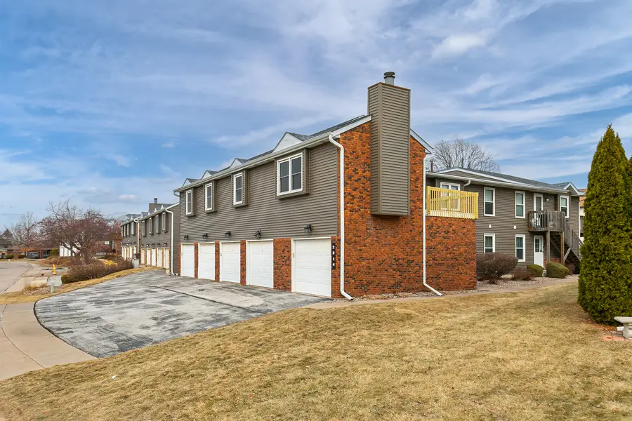 2514 E 51st Street #E, Davenport, IA 52807 - Image #2