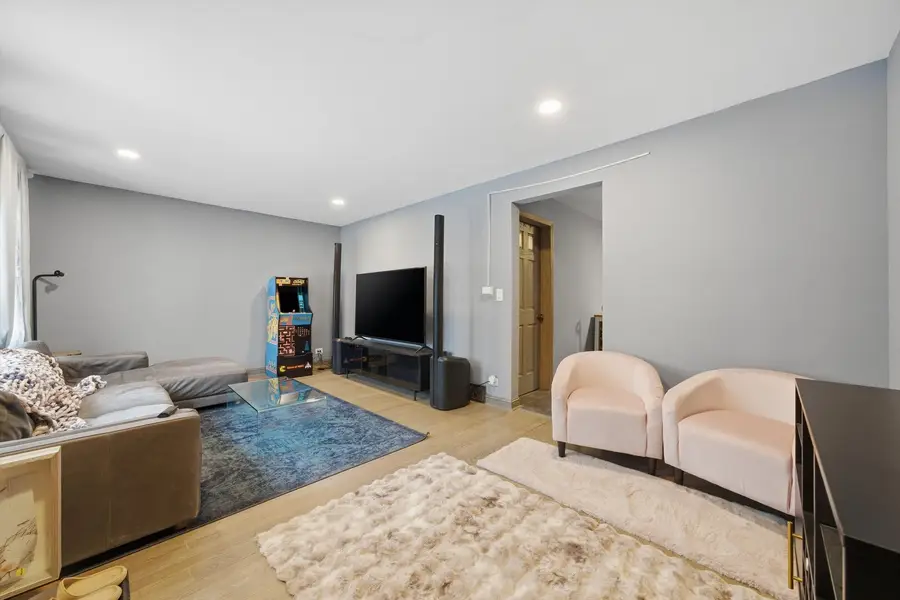 4449 S Kedvale Avenue, Chicago, IL 60632 - Image #2