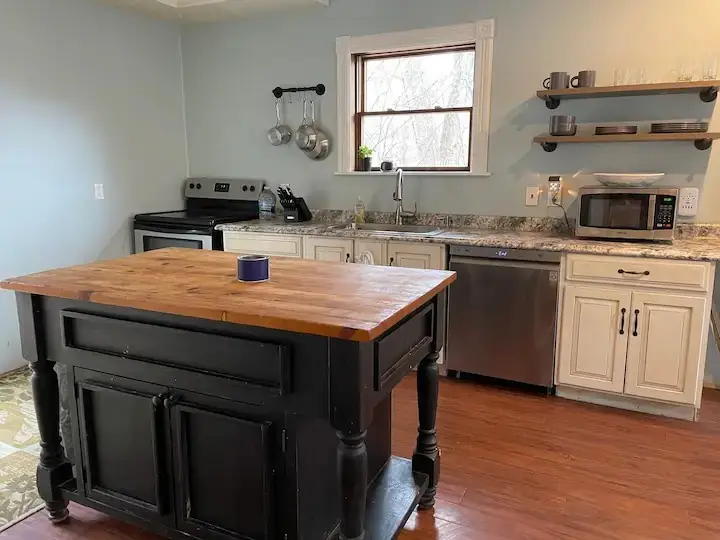 2928 E 15th Road, Ottawa, IL 61350 - #3