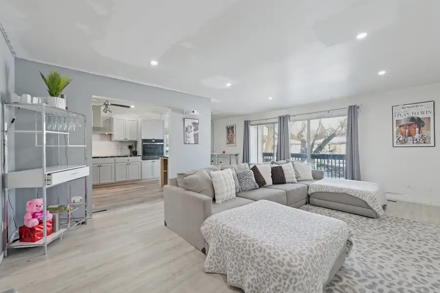 827 E 194th Street #827, Glenwood, IL 60425 - Image #2