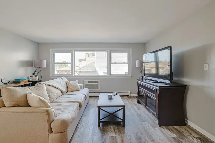 2222 N Harlem Avenue #2NW, Elmwood Park, IL 60707 - #3