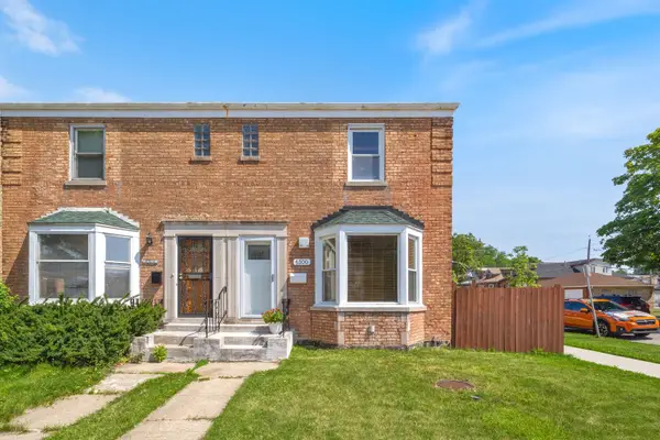 5300 W Foster Avenue, Chicago, IL 60630