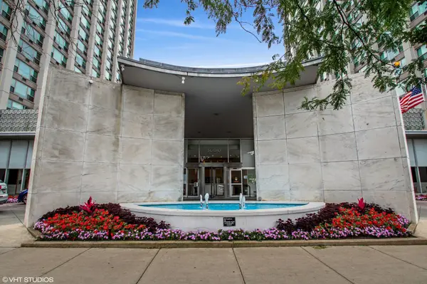 3600 N Lake Shore Drive #803, Chicago, IL 60613