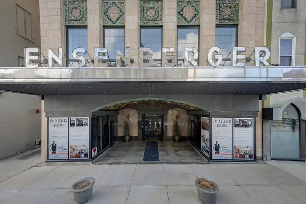 212 N Center Street #301, Bloomington, IL 61701