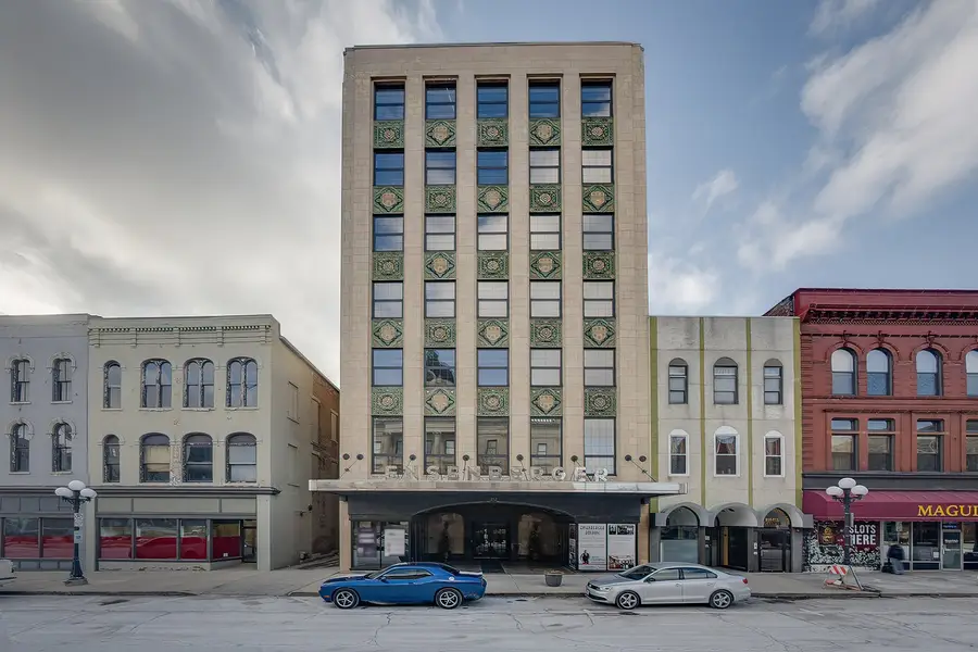 212 N Center Street #301, Bloomington, IL 61701 - #2