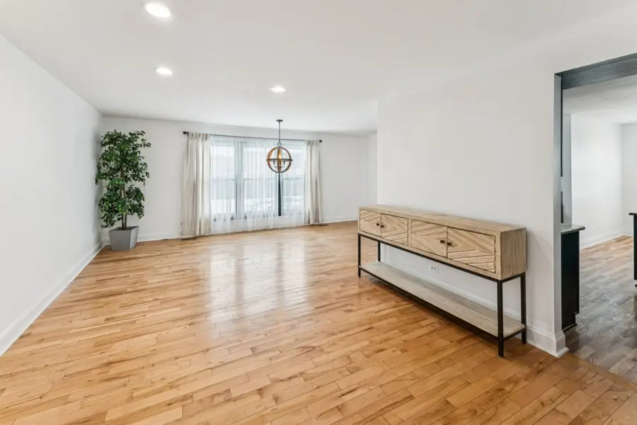 514 Revere Avenue, Westmont, IL 60559 - #3