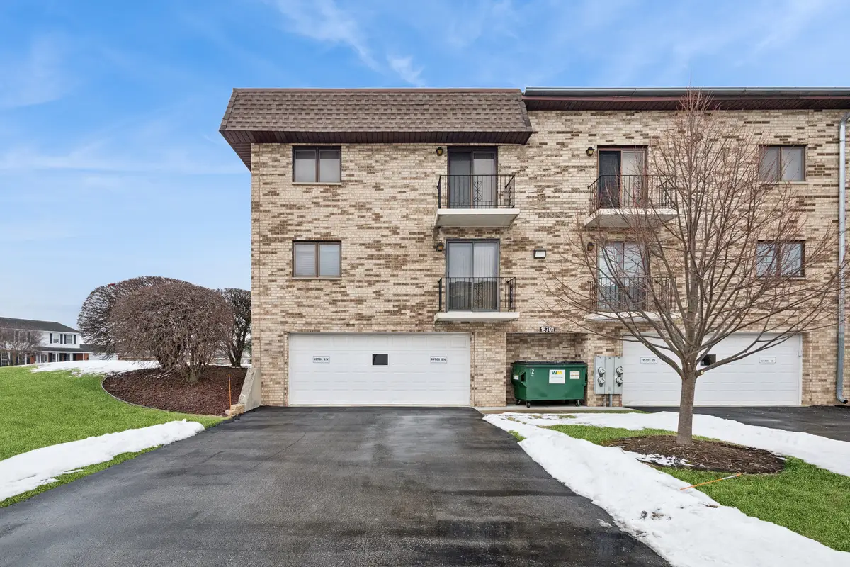 15701 Foxbend Court #1N, Orland Park, IL 60462 - Image #1