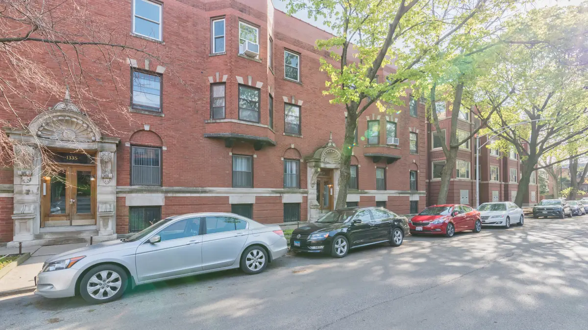 1327 E 52nd Street #302, Chicago, IL 60615 - #1