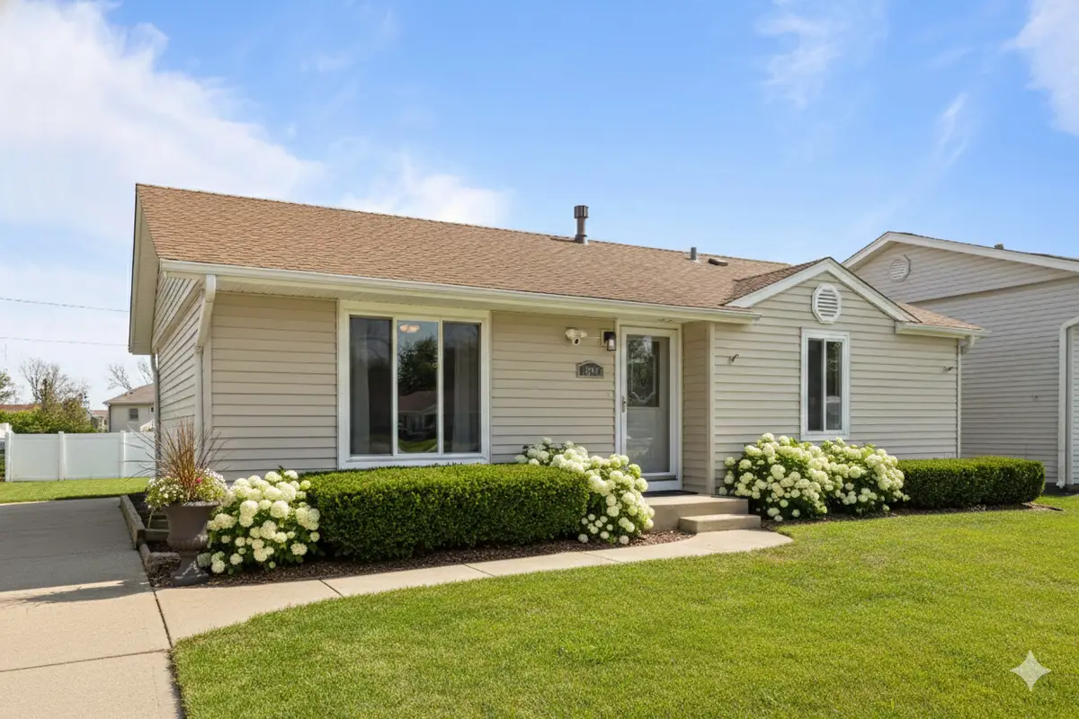 16219 92nd Avenue, Orland Hills, IL 60487 - #1