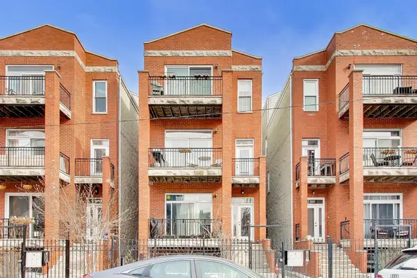 813 N Bishop Street #2, Chicago, IL 60642