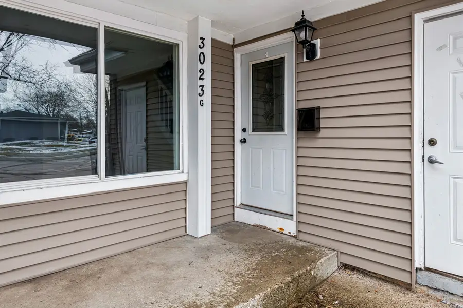 Address Withheld By Seller, Carpentersville, IL 60110 - #2