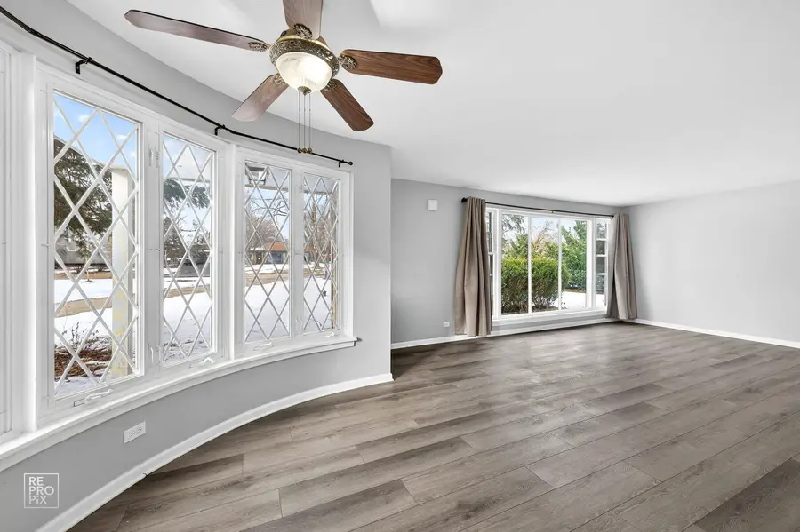 1045 S Columbine Avenue, Lombard, IL 60148 - Image #2