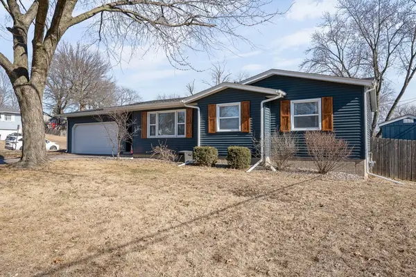 4825 Ripley Street, Davenport, IA 52806