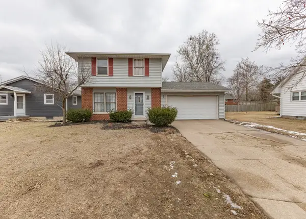 1434 2nd Avenue, Camanche, IA 52730